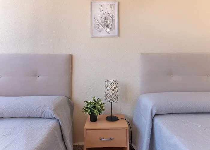 Piso Con Terraza A 50 Metros De La Playa