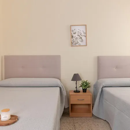 Piso Con Terraza A 50 Metros De La Playa شقة