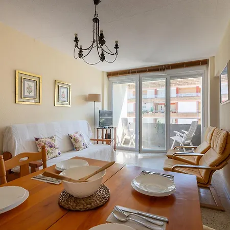 Piso Con Terraza A 50 Metros De La Playa شقة *